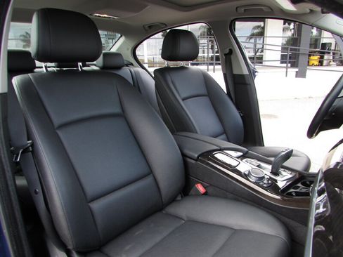 Used 2015 BMW 528i Sedan RWD image 29