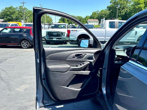 Used 2020 Chevrolet Traverse LT w/ LPO, Cargo Package image 14