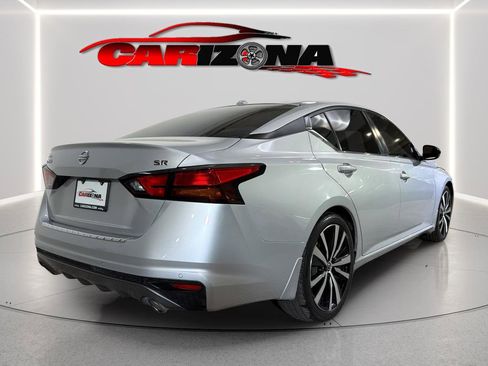 Used 2020 Nissan Altima 2.5 SR w/ Premium Package FWD image 6