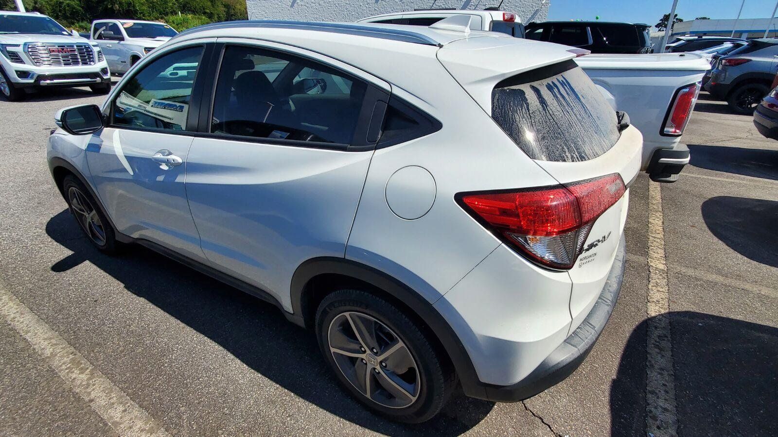 Used 2022 Honda HR-V EX-L image 8