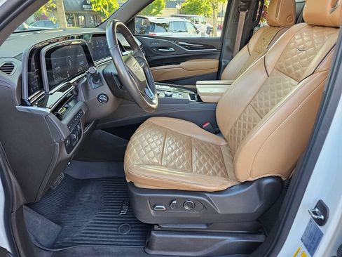 Used 2021 Cadillac Escalade Sport w/ Driver Assist Tech Package AWD/4WD image 27