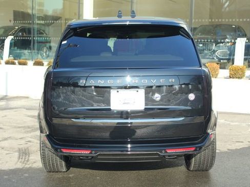 New 2026 Land Rover Range Rover SV image 7