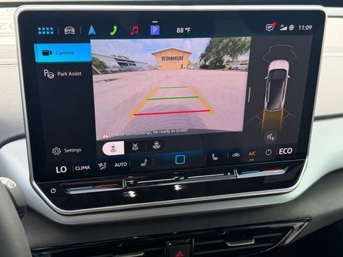 New 2026 Volkswagen ID.4 Pro AWD/4WD image 19