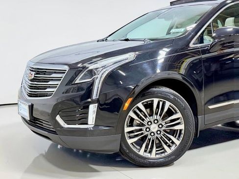 Used 2017 Cadillac XT5 Premium Luxury AWD/4WD image 3