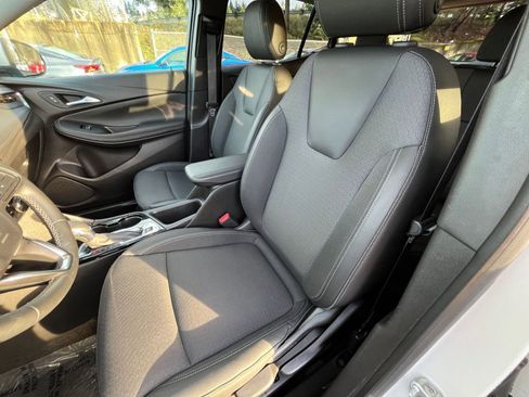 Used 2025 Buick Encore GX Preferred image 36