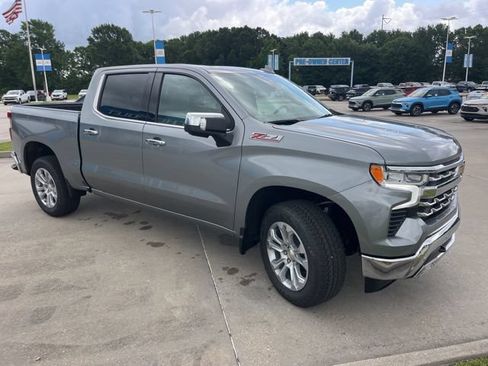 New 2026 Chevrolet Silverado 1500 LTZ w/ LTZ Premium Package AWD/4WD image 14