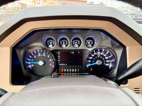 Used 2012 Ford F250 Lariat w/ Lariat Interior Pkg AWD/4WD image 14