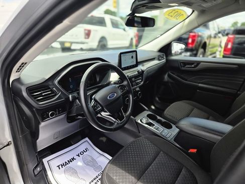Certified 2023 Ford Escape Active AWD/4WD image 2