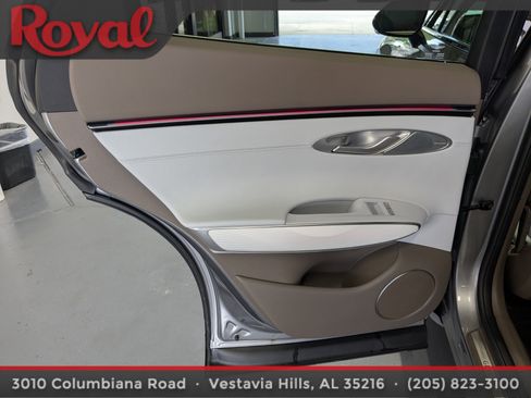 Used 2026 Genesis GV70 2.5T Advanced AWD/4WD image 14