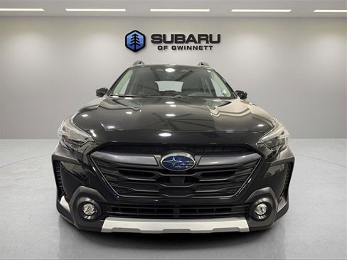 Used 2023 Subaru Outback Limited image 8