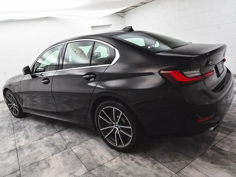 Used 2022 BMW 330e xDrive AWD/4WD image 4