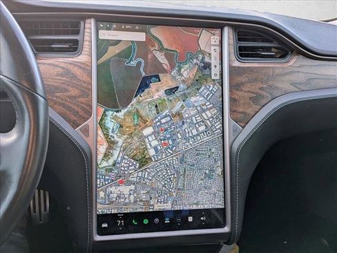 Used 2018 Tesla Model S P100D image 11