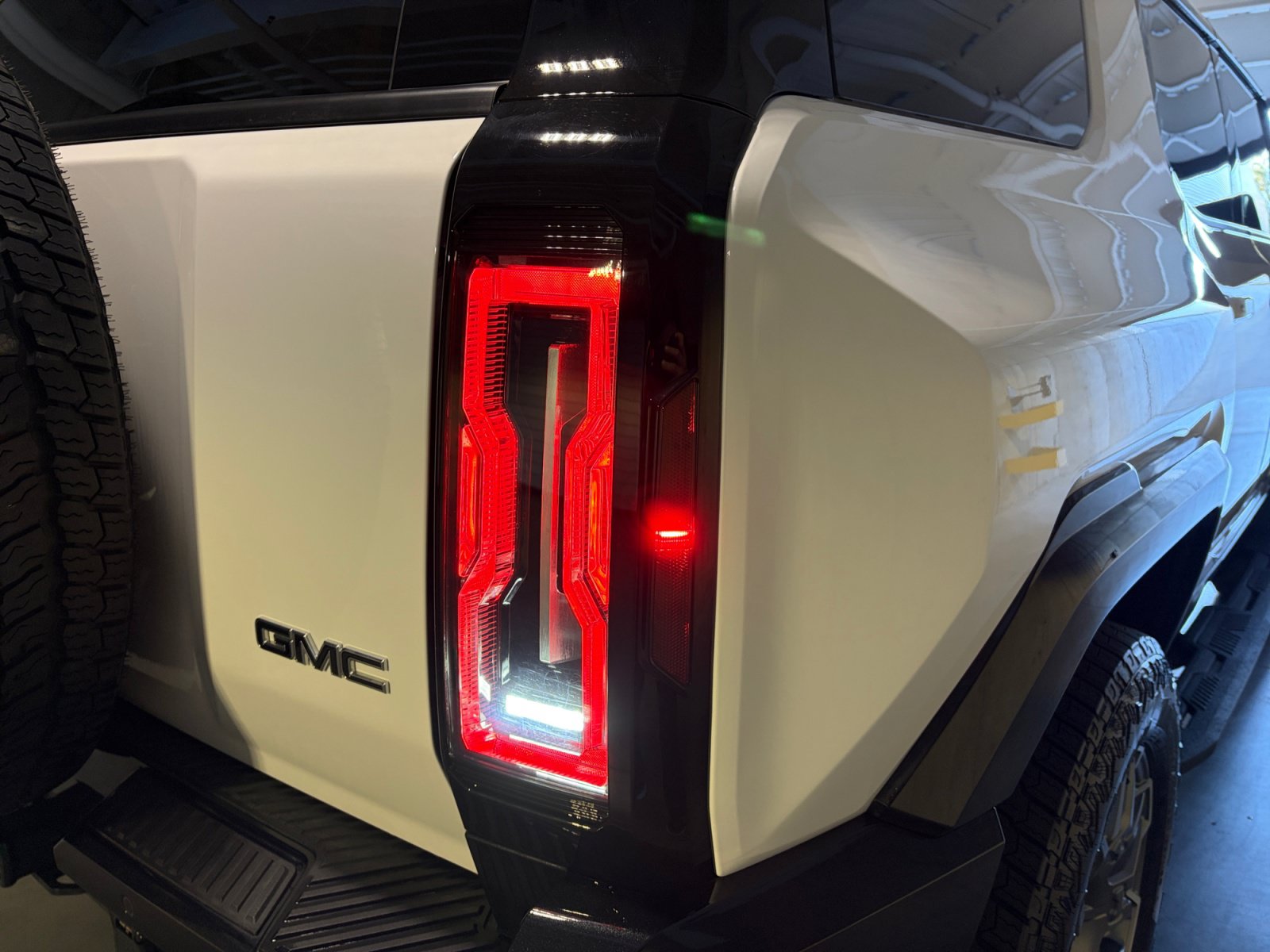 Used 2026 GMC Hummer EV SUV w/ LPO, Sport Package AWD/4WD image 15