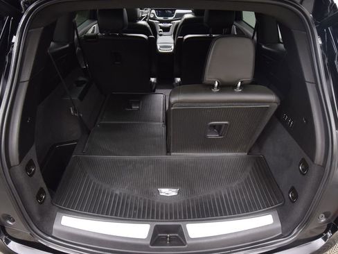 Used 2020 Cadillac XT6 Premium Luxury AWD/4WD image 31