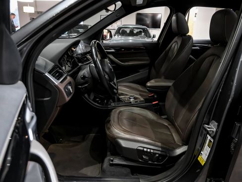 Used 2017 BMW X1 sDrive28i image 4