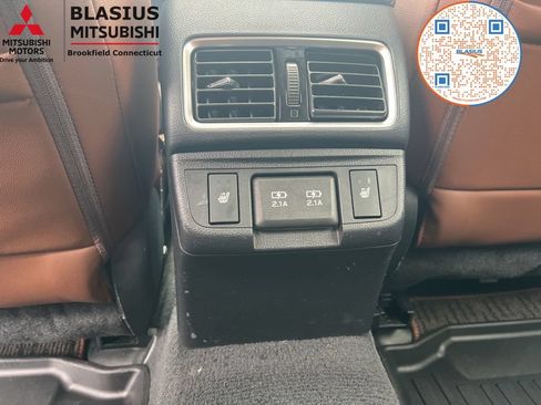 Used 2019 Subaru Outback 2.5i Touring AWD/4WD image 31