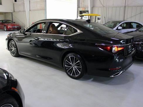 Used 2023 Lexus ES 350 w/ Premium Package image 40