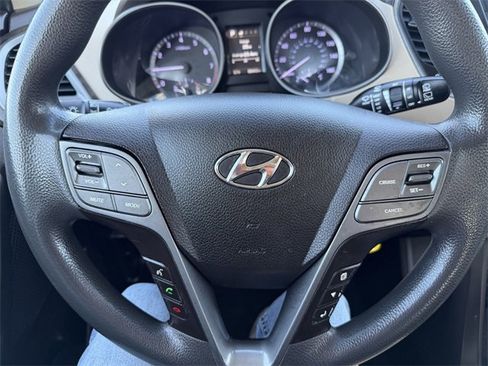 Used 2018 Hyundai Santa Fe Sport image 17