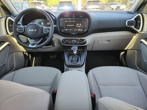 New 2025 Kia Soul LX w/ LX Technology Package image 9