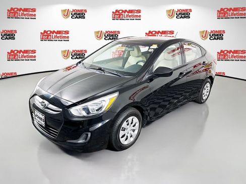 Used 2016 Hyundai Accent SE FWD image 11