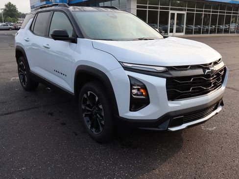 New 2027 Chevrolet Equinox RS w/ Safety and Technology Package FWD image 2