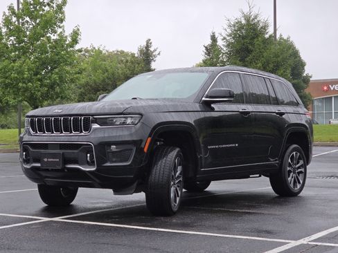 Used 2022 Jeep Grand Cherokee Overland AWD/4WD image 21