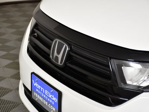 Certified 2023 Honda Odyssey Sport image 11