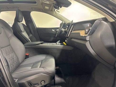 Certified 2026 Volvo XC60 B5 Plus AWD/4WD image 28