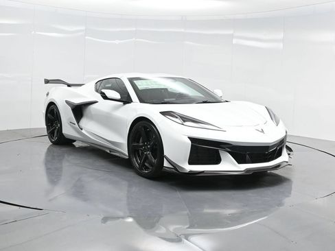 New 2025 Chevrolet Corvette Z06 w/ Z07 Performance Package RWD image 26