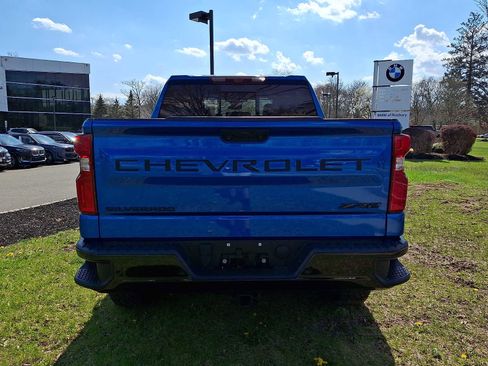 Used 2023 Chevrolet Silverado 1500 ZR2 w/ Technology Package image 5