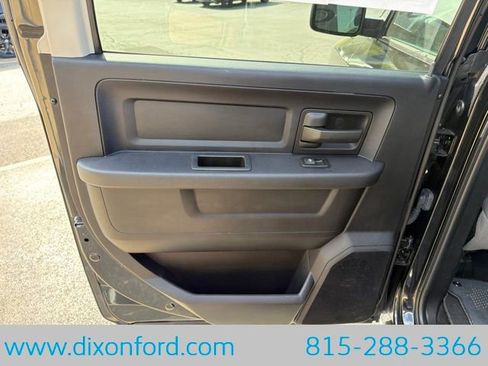 Used 2018 RAM 1500 Express AWD/4WD image 22