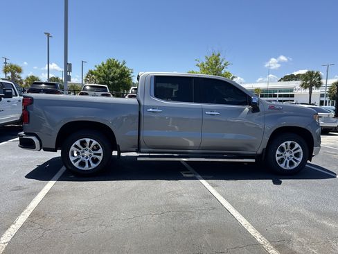 Used 2023 Chevrolet Silverado 1500 LTZ w/ Technology Package AWD/4WD image 16