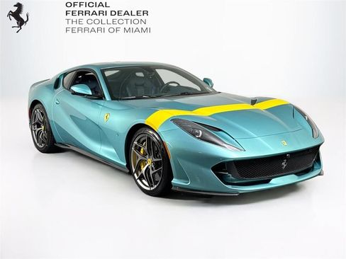 Used 2019 Ferrari 812 Superfast RWD image 1
