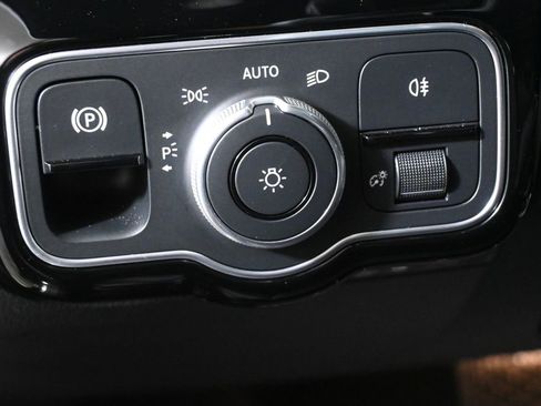 Certified 2026 Mercedes-Benz CLA 250 4MATIC image 26