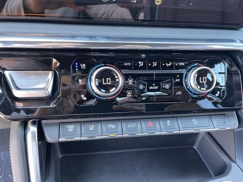 New 2026 GMC Sierra 2500 Denali Ultimate w/ Max Trailering Package AWD/4WD image 18
