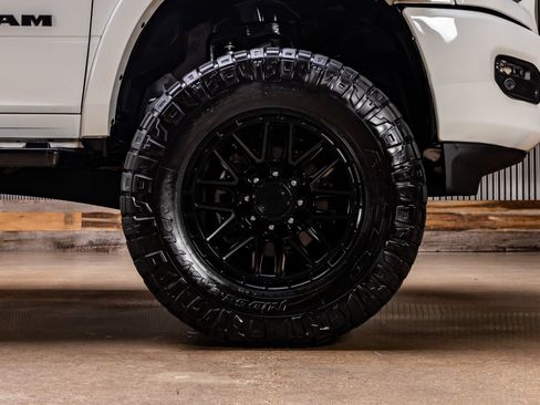 Used 2020 RAM 2500 Laramie w/ Night Edition AWD/4WD image 11