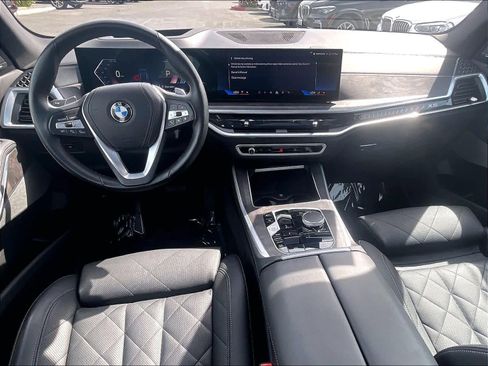 Used 2024 BMW X5 xDrive40i AWD/4WD image 18