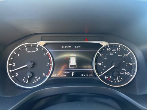 Used 2022 Nissan Rogue SV FWD image 10