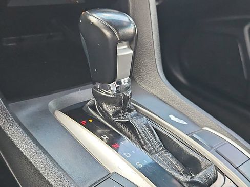 Used 2019 Honda Civic Sport image 20