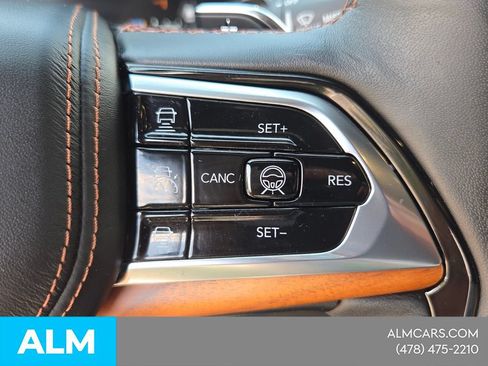 Used 2024 Jeep Grand Cherokee L Summit AWD/4WD image 27
