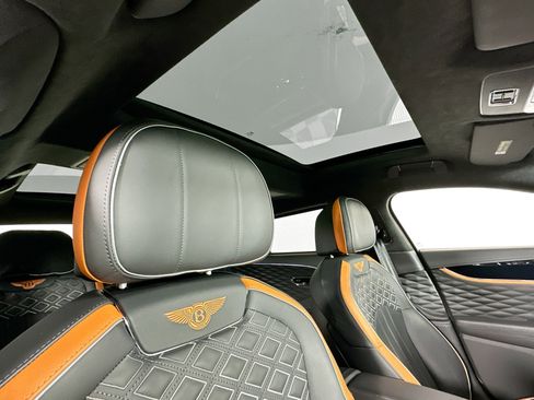 Certified 2024 Bentley Flying Spur W12 image 23