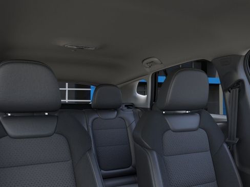 New 2026 Chevrolet Trax LT FWD image 24