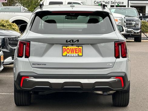 Used 2025 Kia Sorento SX Prestige AWD/4WD image 5