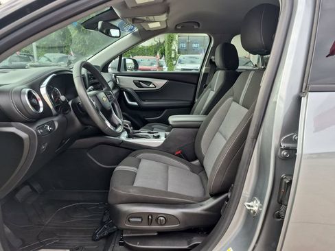 Used 2024 Chevrolet Blazer LT w/ Convenience Package FWD image 11