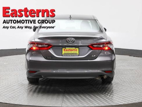 Used 2023 Toyota Camry LE image 6