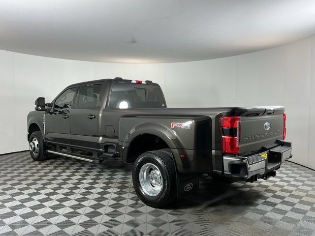 Certified 2024 Ford F350 Lariat AWD/4WD image 6
