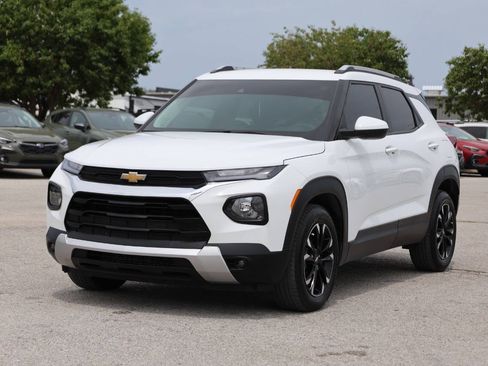Used 2023 Chevrolet TrailBlazer LT FWD image 6