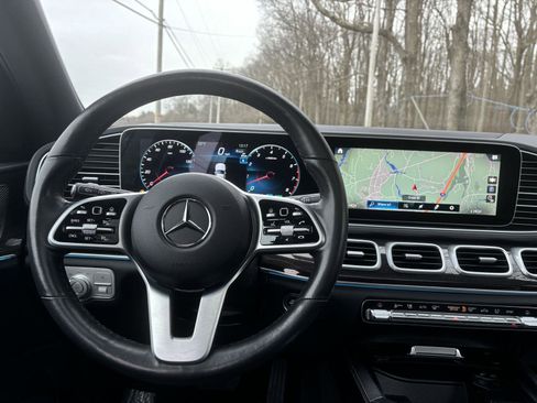 Used 2022 Mercedes-Benz GLS 450 GLS 450 image 32