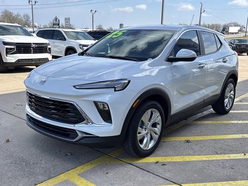 Used 2025 Buick Encore GX Preferred image 10