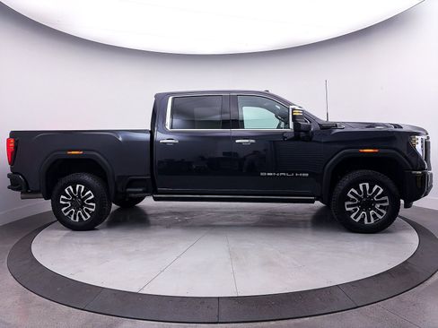 Used 2025 GMC Sierra 2500 Denali Ultimate image 44